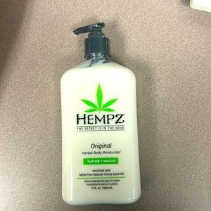 Hempz Herbal Body Moisturizer